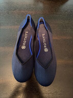 Rothy's Women's Navy Chevron Slip-On Flats